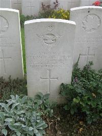 Canada Cemetery Tilloy Les Cambrai - Difford, William Membry